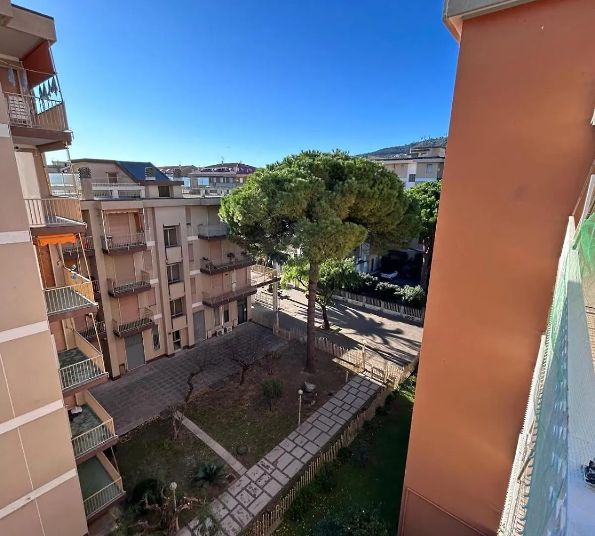Pm Via 15 Colombo - Andora Apartment