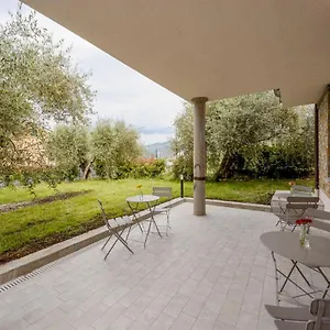  Couette-café Gli Ulivi And Breakfast